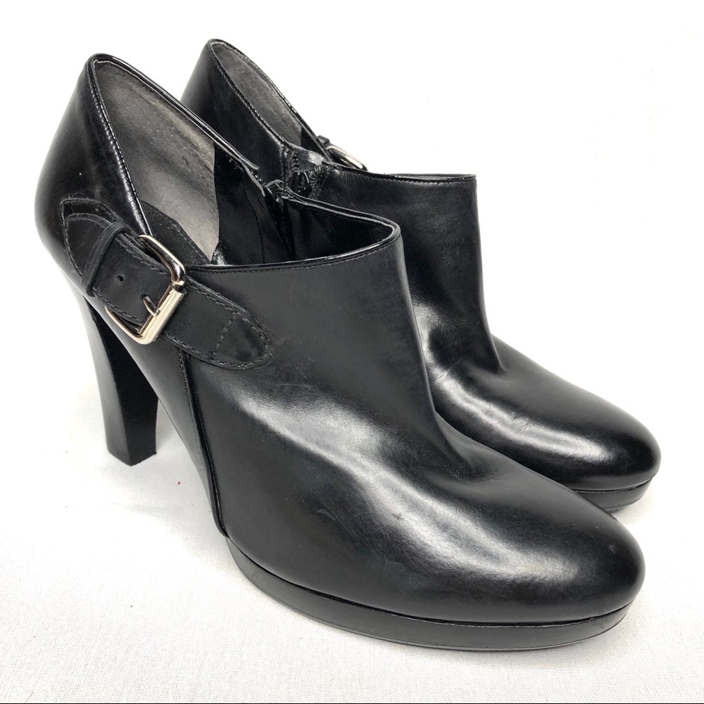 Lauren Ralph Lauren Black booties Women’s size 9